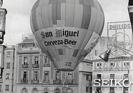 Aquel globo en la plaza de la Constitución en 1983
