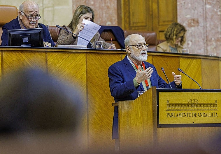 Парламент Андалусии принимает к рассмотрению народную инициативу в защиту медицины