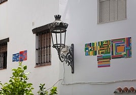 Proyecto artístico en una fachada de Genalguacil.
