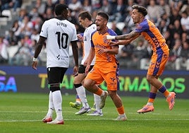 Dani Lorenzo celebra su gol en Burgos.