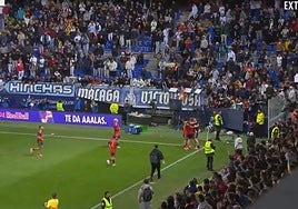 Los jugadores de la selección española tras el tercer gol, en el Partidazo de Youtubers en La Rosaleda.