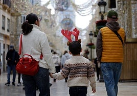Ambiente navideño en la calle Larios.