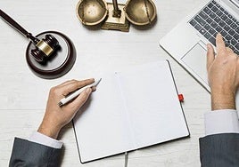 Un tribunal retira la pensión compensatoria de 2.000 euros a la ex tras revelar un detective que vivía con otra pareja