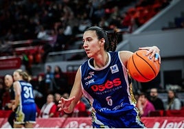 El CAB Estepona recibe al Guernika con una nueva incorporación, Lucía Rodríguez