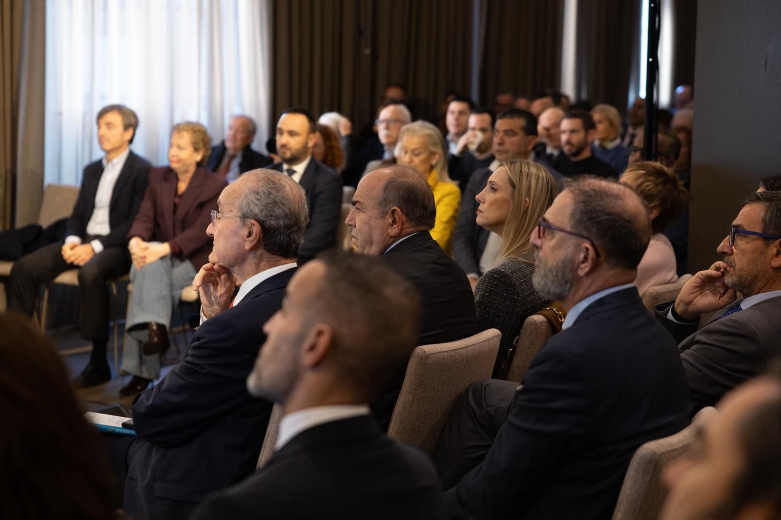 Rajoy presenta su libro en Málaga