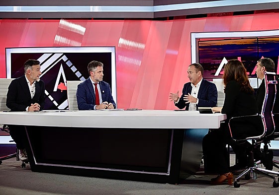 Carlos Conde, este jueves, en el plató de 'La Alameda'.