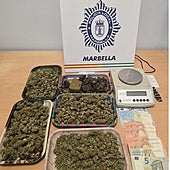 Los agentes marbellíes intervinieron en la operación 673,8 gramos de marihuana y hachís.