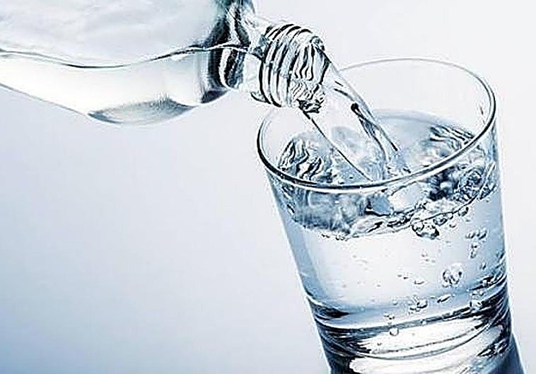 Предупреждают об опасной бактерии в минеральной воде