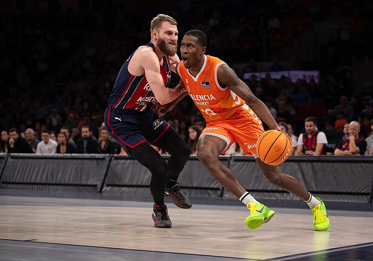 Moore, durante el Valencia-Baskonia.