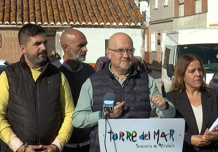 Vélez-Málaga se compromete a no expropiar viviendas para recuperar el antiguo castillo de Torre del Mar sin el consenso con los dueños