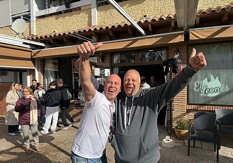 Un bar de Marbella se trae de León 300 décimos del Gordo y deja una lluvia de millones entre sus clientes