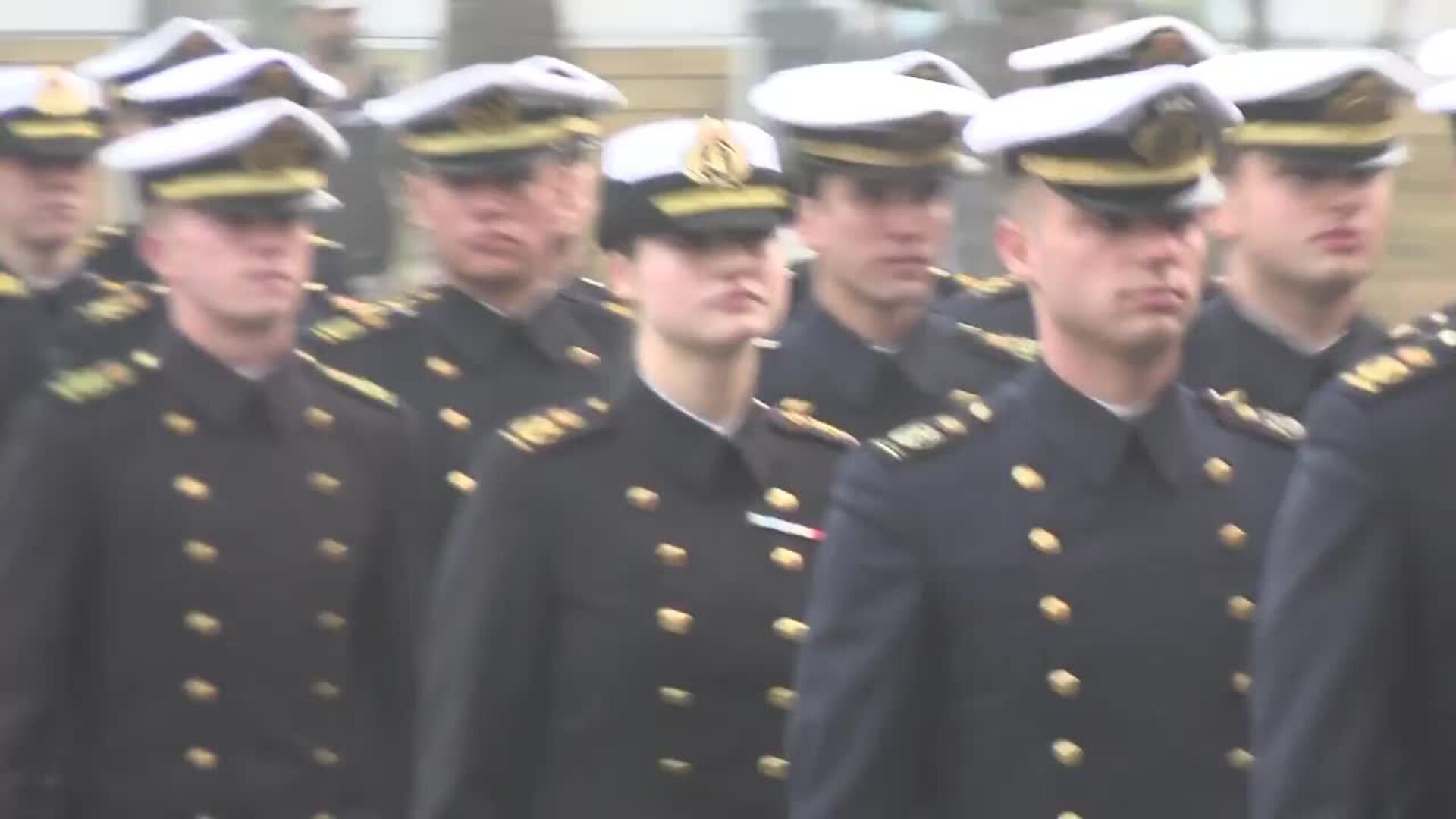 La Princesa Leonor, aclamada al grito de "¡guapa!" en San Fernando (Cádiz)