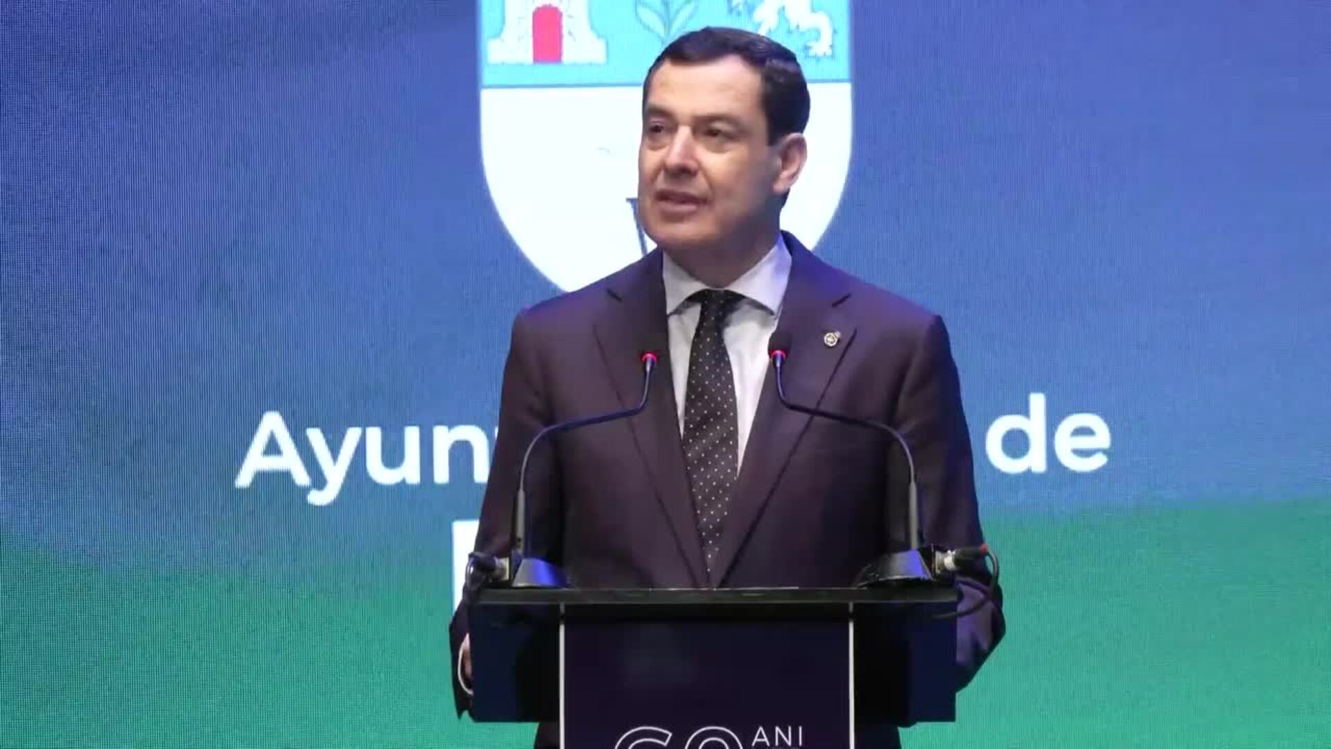 Moreno destaca Lepe como "referencia y ejemplo" para Andalucía por "su carácter emprendedor"