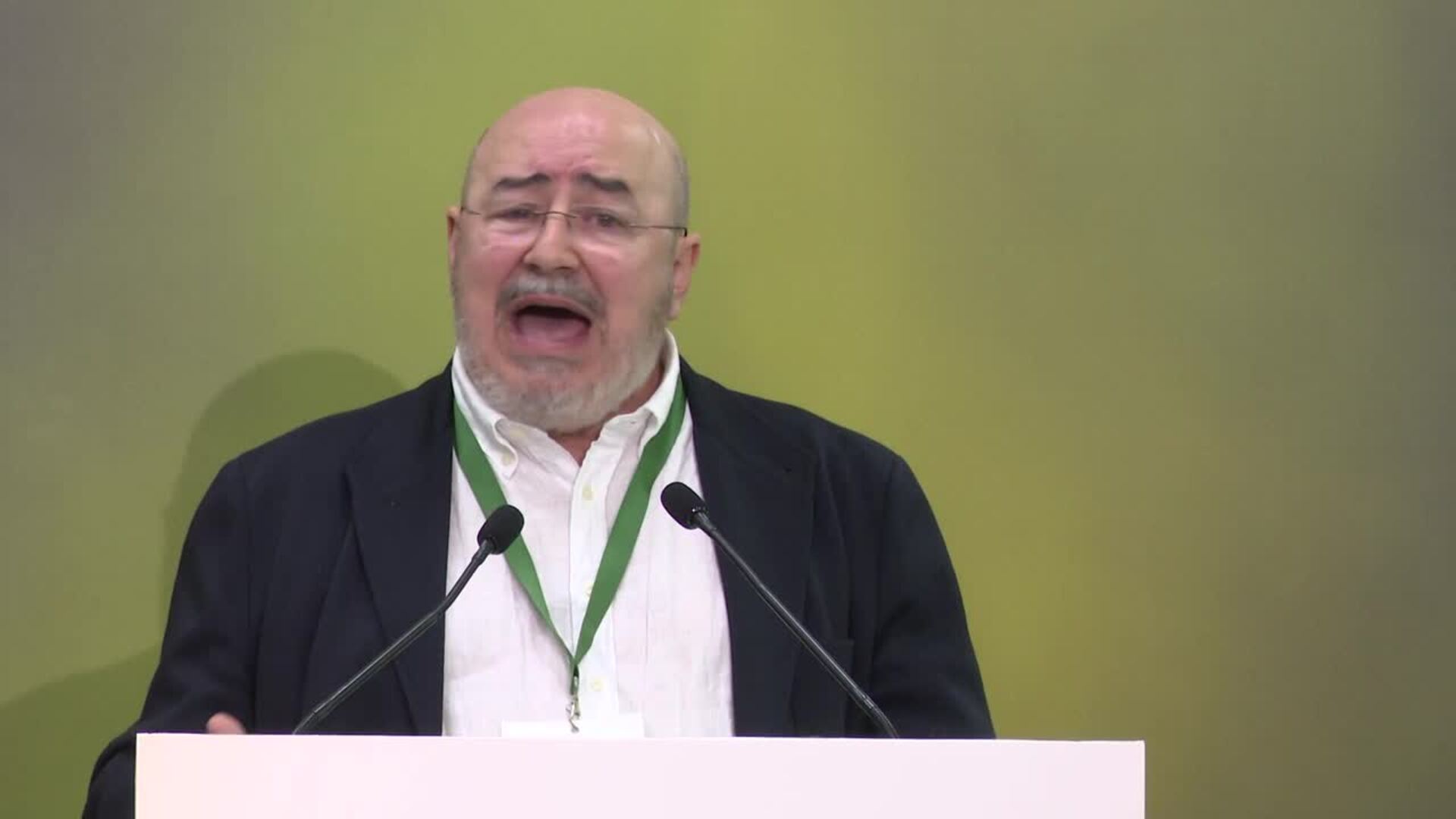 Roberto García (UU.AA.) llama a la industria a "romper con la confrontación"