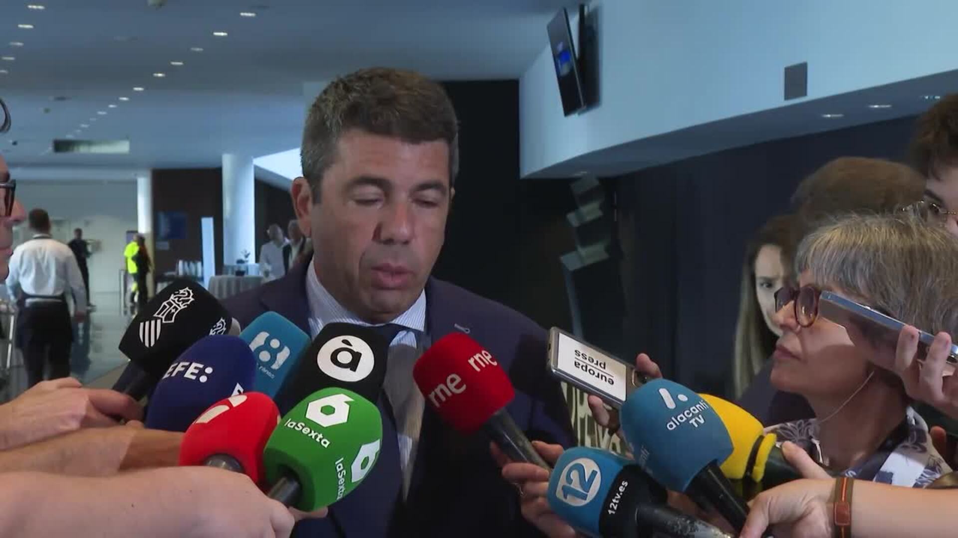 Mazón a Sánchez: "Ojalá el esfuerzo contra la Ley de Concordia lo enfocara a la reconstrucción"