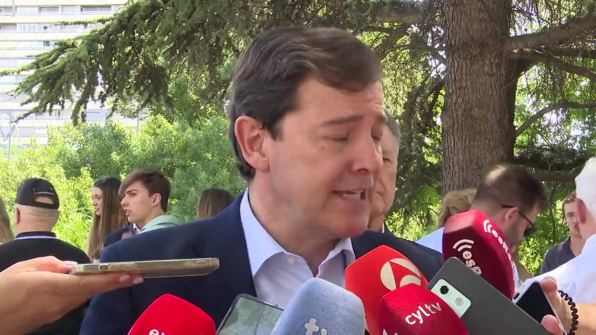 Mañueco culpa a Sánchez de "romper la caja común" para "aferrarse al sillón"