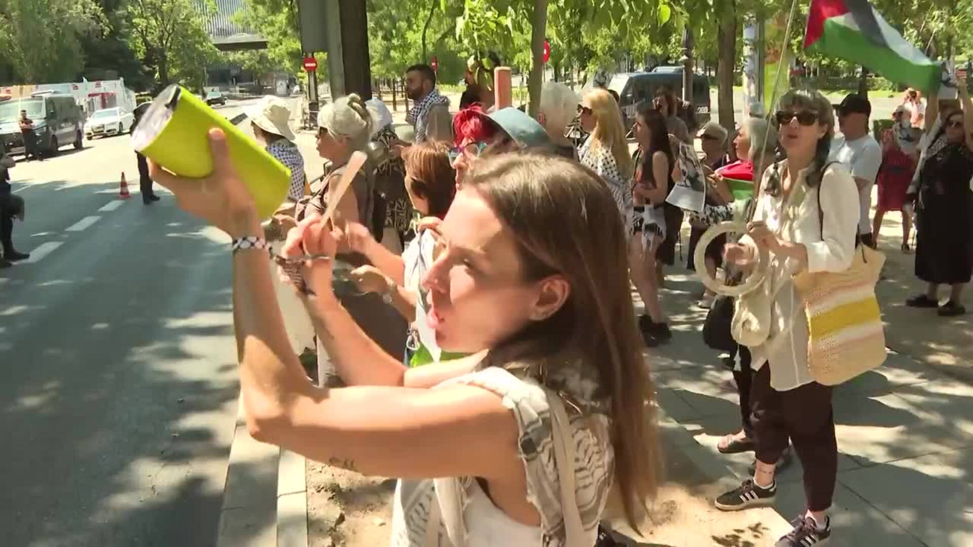 Multitud de personas protestan contra el "genocidio" en Gaza: "La UE no está haciendo nada"