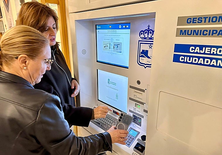 La Tarjeta Ciudadana de Fuengirola permite ya consultar y abonar recibos