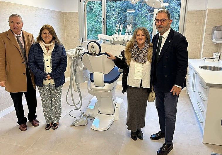 Seis centros de salud de la Axarquía renuevan su equipamiento bucodental