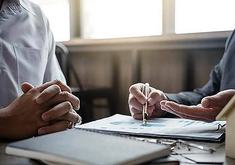 Los tasadores hipotecarios levantan la huelga en todos sus servicios a particulares