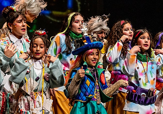 Murga infantil 'La fábrica' en la sexta preliminar del COAC.