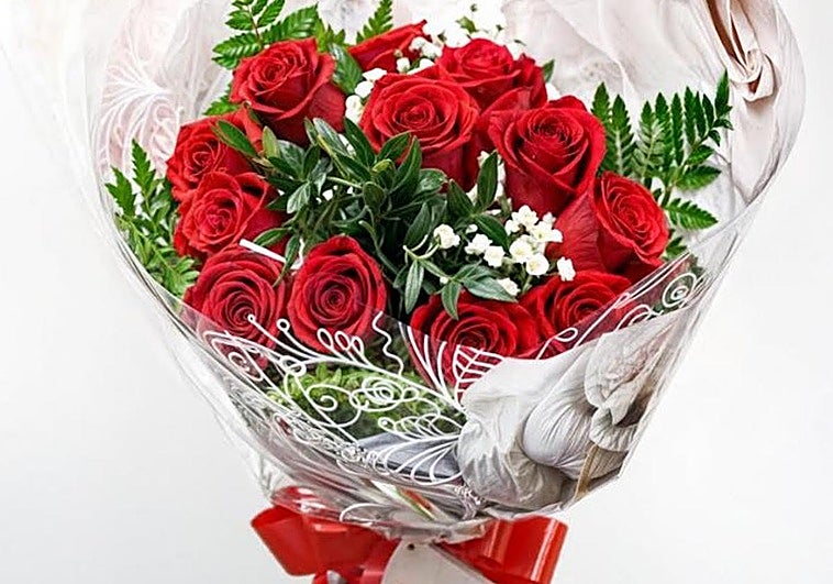 Ramo de 12 rosas en teleROSA a mitad de precio