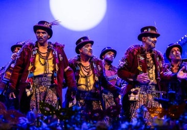 Buscavidas y carnavaleros ochenteros ponen el broche de oro a la última semifinal