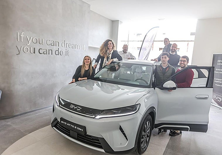 Caetano presenta el nuevo modelo BYD ATTO 2 DM-i, el nuevo modelo híbrido enchufable