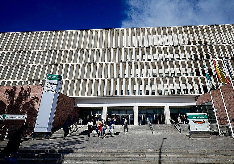 Cinco años de cárcel por violar a una menor en Málaga mientras estaba dormida