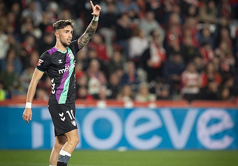 Larrubia, máximo goleador de Segunda División en 2026