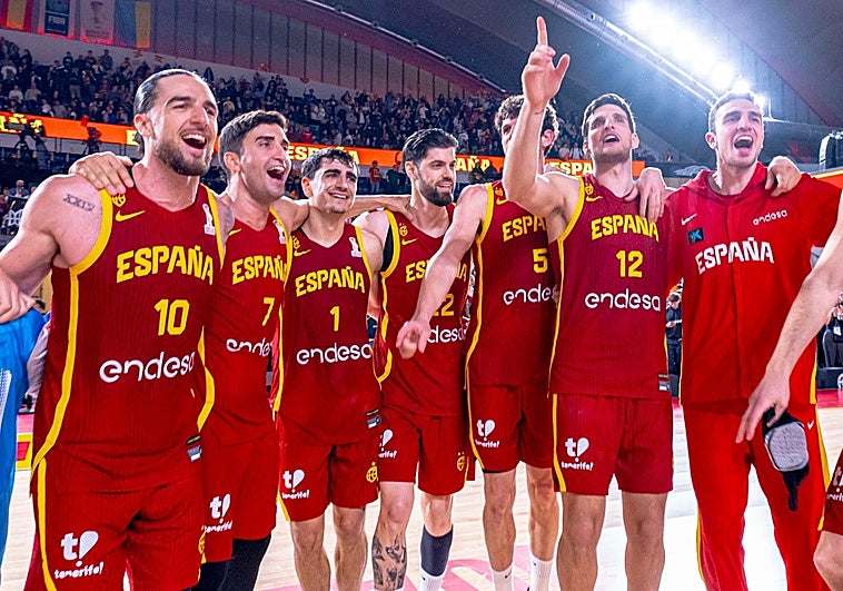 Francis Alonso, máximo anotador de una España que avanza hacia el Mundial