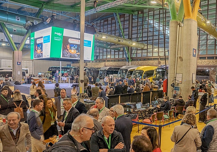 Málaga afianza su liderazgo en el sector del autobús, que factura 90 millones pero se enfrenta al reto de la falta de conductores