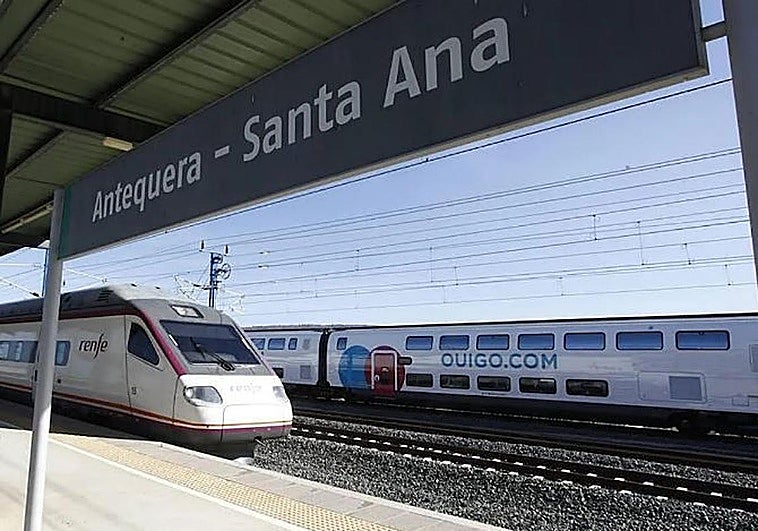 Trenes de Media Distancia entre Algeciras y Antequera: Renfe ajusta horarios del servicio alternativo de transporte por carretera desde este lunes