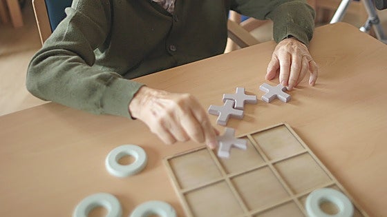 Autismo a los 60 años: «Se dio cuenta cuando su padre murió»