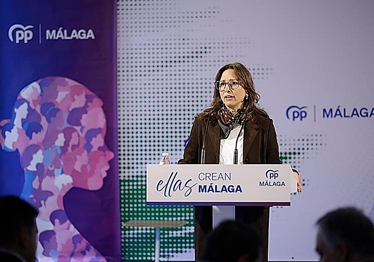Patricia Navarro insta a la sociedad malagueña a estar «unida frente al agravio» del Gobierno a Málaga