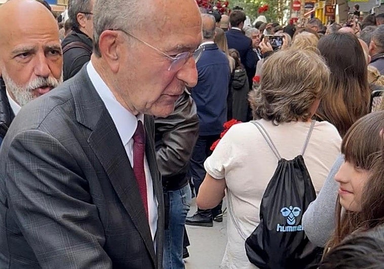 Paco de la Torre: «No tengo noticia de que ninguno de mis concejales vaya a las andaluzas»