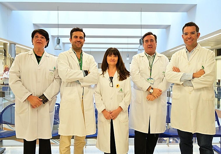 La operación más exitosa contra el cáncer de piel cumple 20 años en el Clínico: «Un centímetro de nariz es gloria»