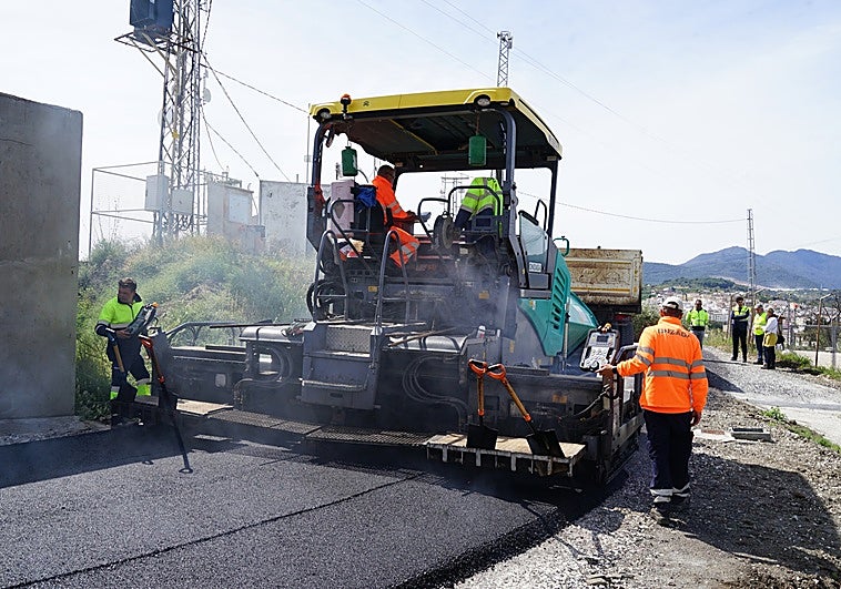 El camino del Ejido de Coín entra en su recta final para mejorar el acceso a explotaciones agroganaderas