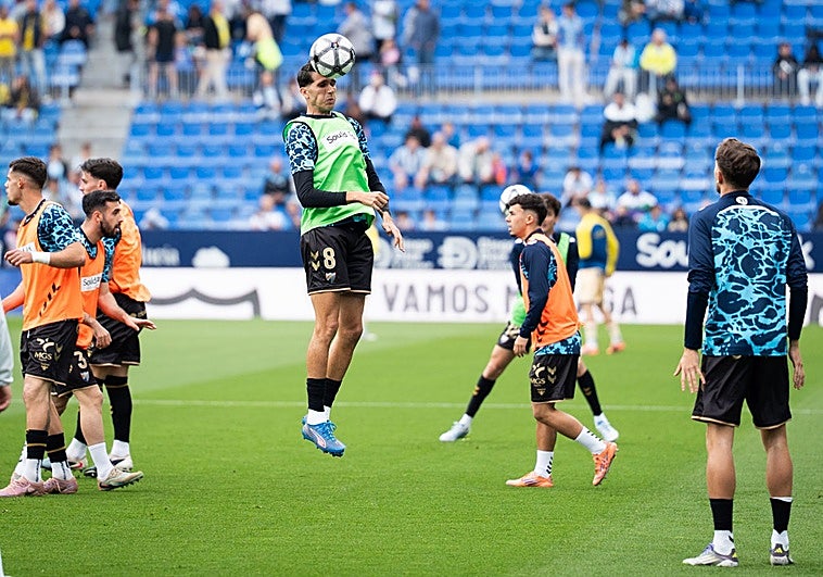 Juanpe, intervenido de su grave lesión en la pierna izquierda