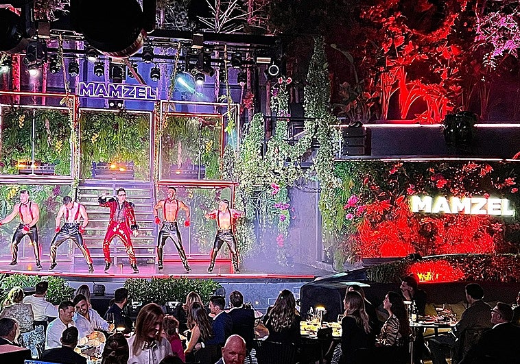 Mamzel, un restaurante salvaje con 20 bailarines y una carta renovada