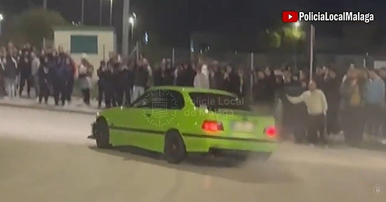 Caballitos, derrapes y otras infracciones: una concentración ilegal de coches en Málaga termina con 13 denuncias
