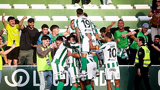 Primera RFEF: el Antequera da un paso de gigante hacia la salvación