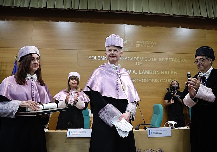 El profesor que devuelve el habla tras una lesión cerebral, nuevo honoris causa de la UMA
