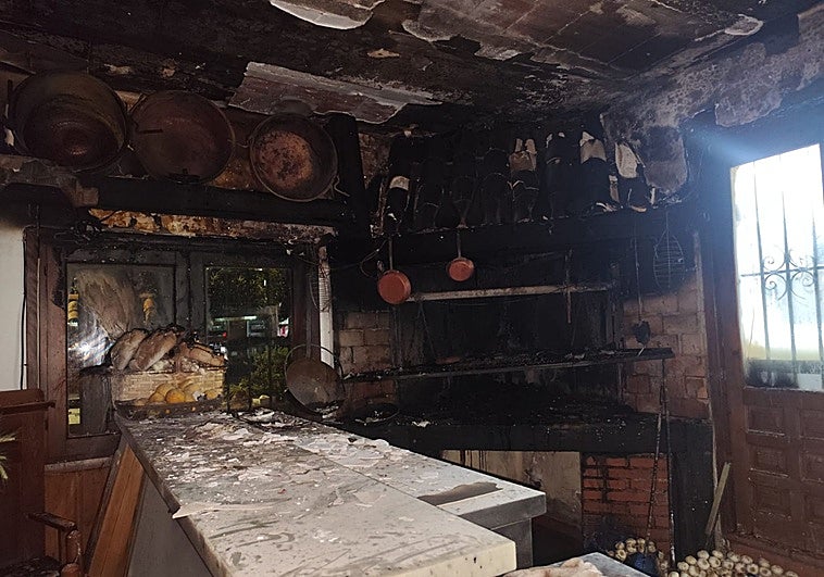 El restaurante Casa Navarra de Mijas, obligado a cerrar por un incendio