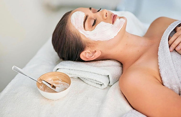 Tratamiento Facial Hidratante por 35€ en NH CLINICS