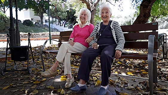 Isidora y Pepa, las consuegras centenarias de Puerto de la Torre