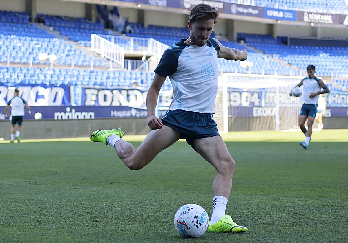 El Málaga viaja con sus 25 jugadores aptos a Zaragoza