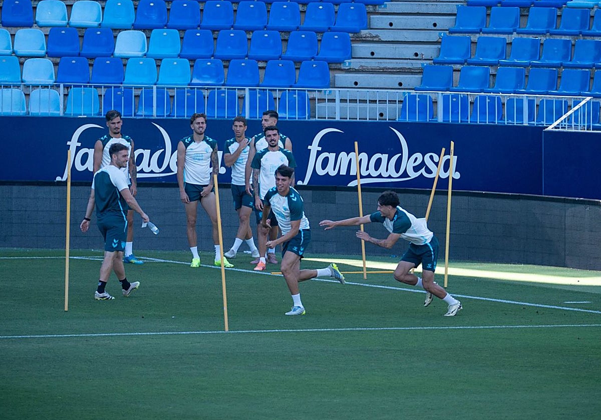 El Málaga, sin complejos y a por todas en el arranque de los 'play-off'