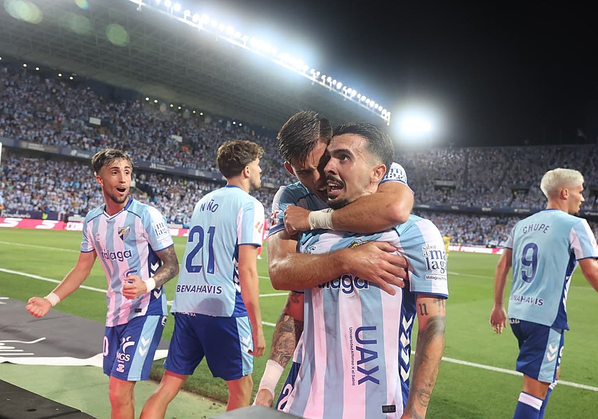 La fiesta y la locura continúan: el Málaga jugará la final por el ascenso (1-1)