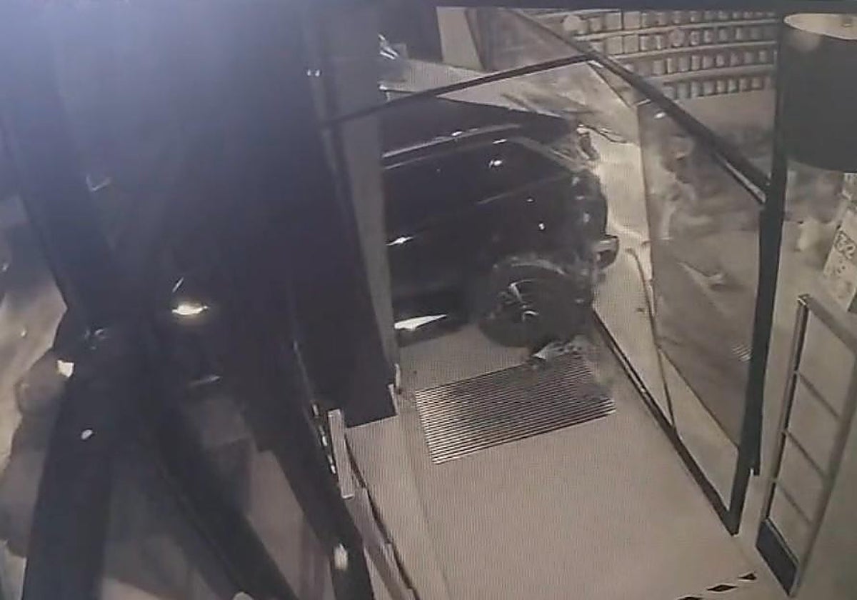 Alunizaje en una de las farmacias de Málaga asaltadas hace un año por la banda del accidente mortal con un policía